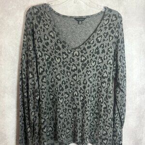 Lucky Brand Animal print v neck sweater grey medium